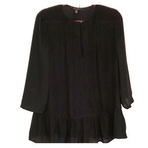 Banana Republic Ruffle blouse